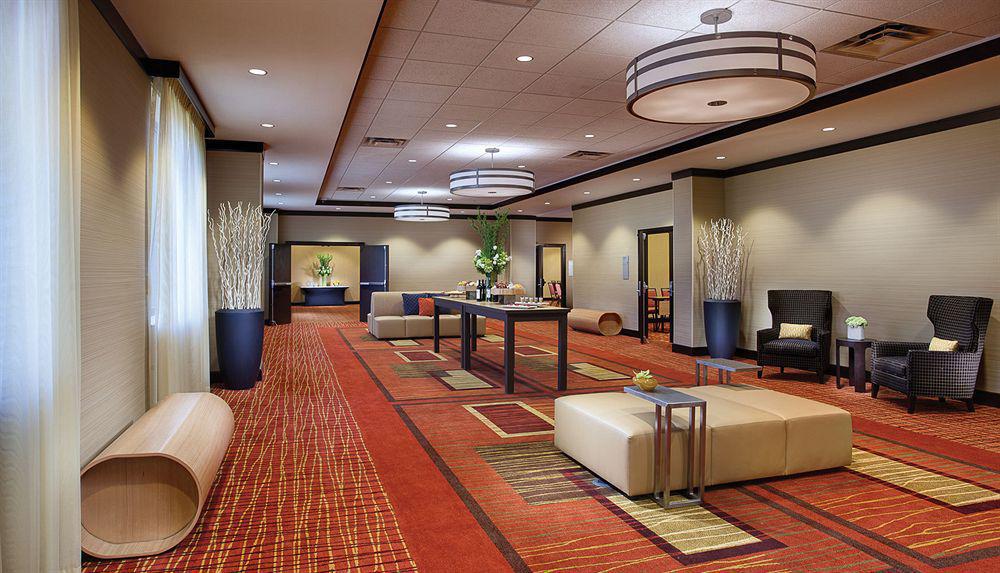 Готель Courtyard Grand Rapids Downtown Екстер'єр фото